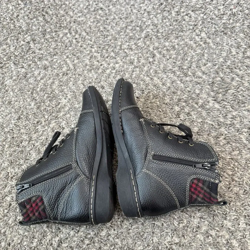 Clarks women whistle